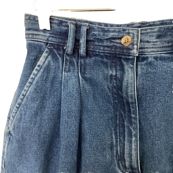 Charter Club Vintage Denim Shorts High Waisted Pleated Size 6 - Picture 2 of 6